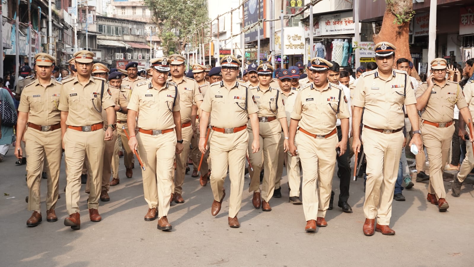 Pune Police Route March : गणेश विसर्जनाच्या पार्श्वभूमीवर पुणे पोलिसांचा रूट मार्च