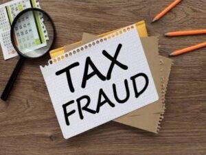 Pune Tax Fraud : पुण्यात ४ हजार ४२७ कोटींवर आयकर भरलाच नाही