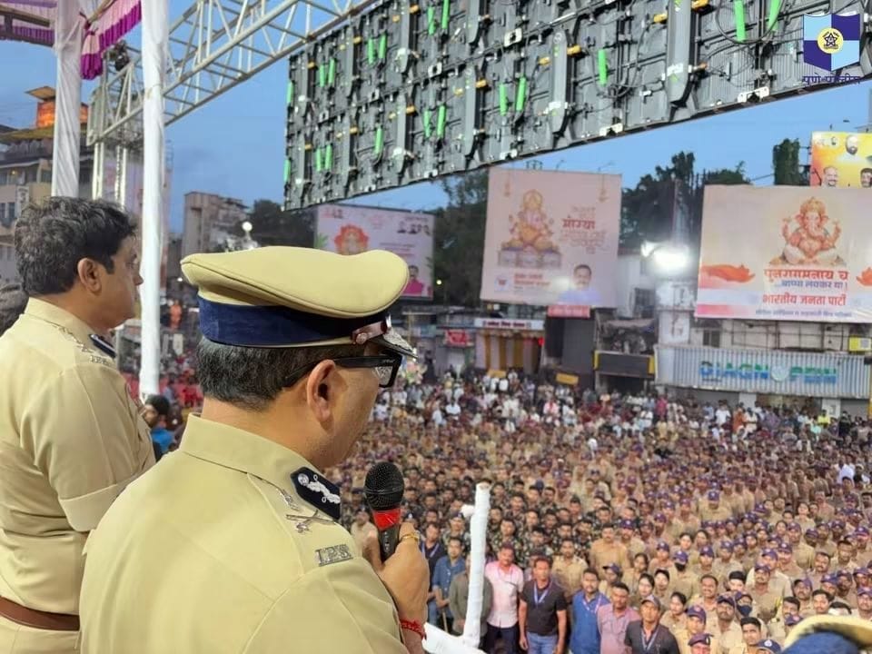 Pune Ganesh Visarjan Security : рдорд┐рд░рд╡рдгреБрдХреАрдЪреА рд╡реЗрд│ рдирд╡реНрд╣реЗ, рд╕реБрд░рдХреНрд╖реЗрд▓рд╛ рдкреНрд░рд╛рдзрд╛рдиреНрдп рджрд┐рд▓реЗ - рдкреЛрд▓реАрд╕ рдЖрдпреБрдХреНрдд рдЕрдорд┐рддреЗрд╢ рдХреБрдорд╛рд░
