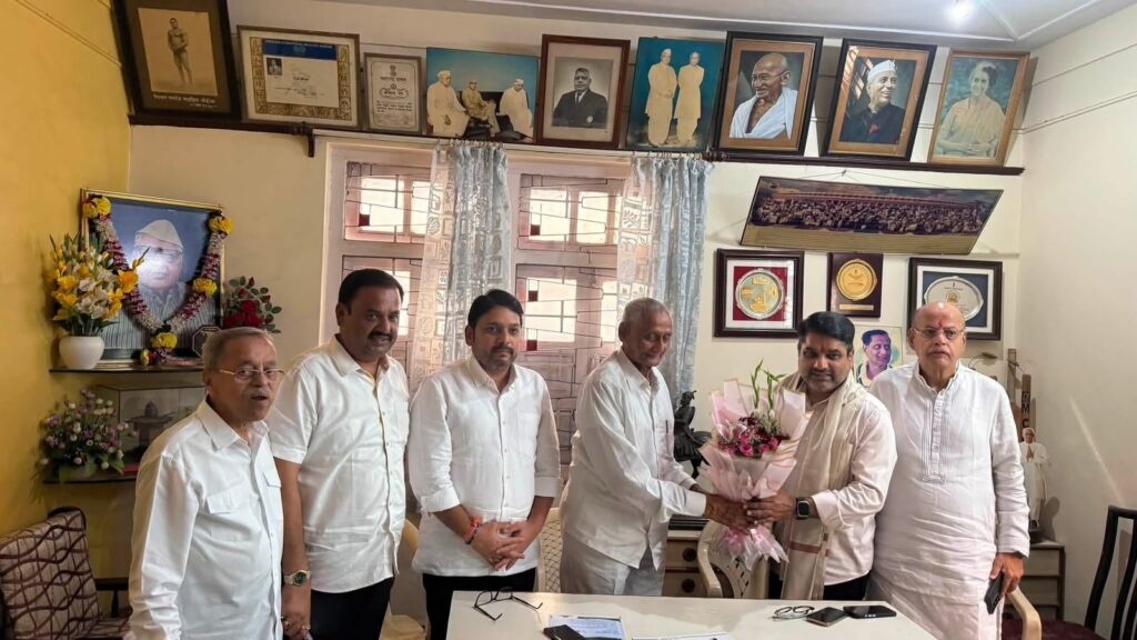 Pune MLC Election 2026 : शिक्षक निवडणुकीसाठी सतेज पाटली ॲक्शन मोडवर