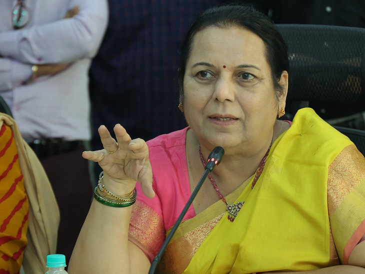 Latur Adarsh Campus Case : लातूरच्या आदर्श कॅम्पस प्रकरणात कठोर कारवाई करा-डॉ. नीलम गोऱ्हे