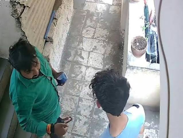 Pune BJP Worker Assault : भाजप कार्यकर्त्याची दादागिरी; तरुणाला मारहाण केल्याने गुन्हा दाखल